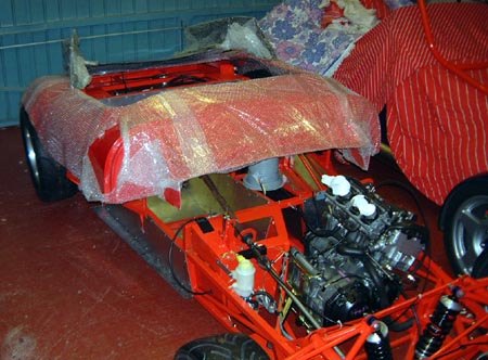 Bodywork precariously positioned on chassis