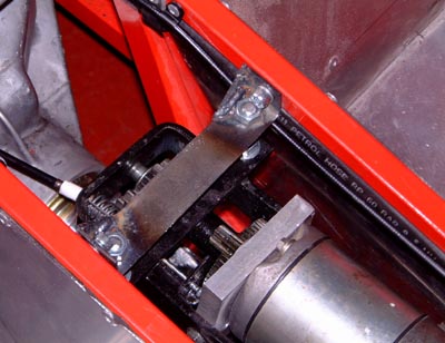 Reverse unit in position between tunnel top rails