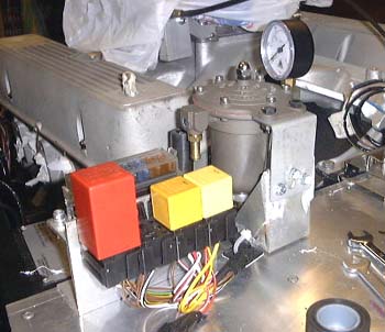 Fuel regulator and bracket