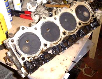 Right hand cylinder head